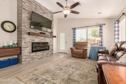 San Tan Valley Homes for Sale | Beautiful Family Home With Solar Paid Off in San Tan Valley 2022-05-28